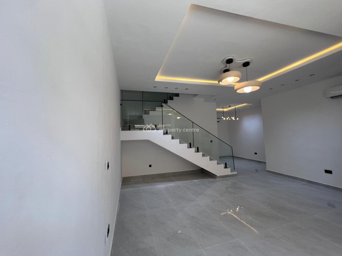 3 Bedroom Maisonette with a Room Boys Quarter, Lekki Phase 1, Lekki, Lagos, Terraced Duplex for Sale