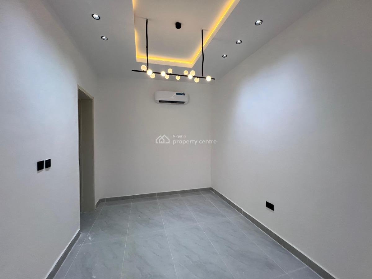 3 Bedroom Maisonette with a Room Boys Quarter, Lekki Phase 1, Lekki, Lagos, Terraced Duplex for Sale