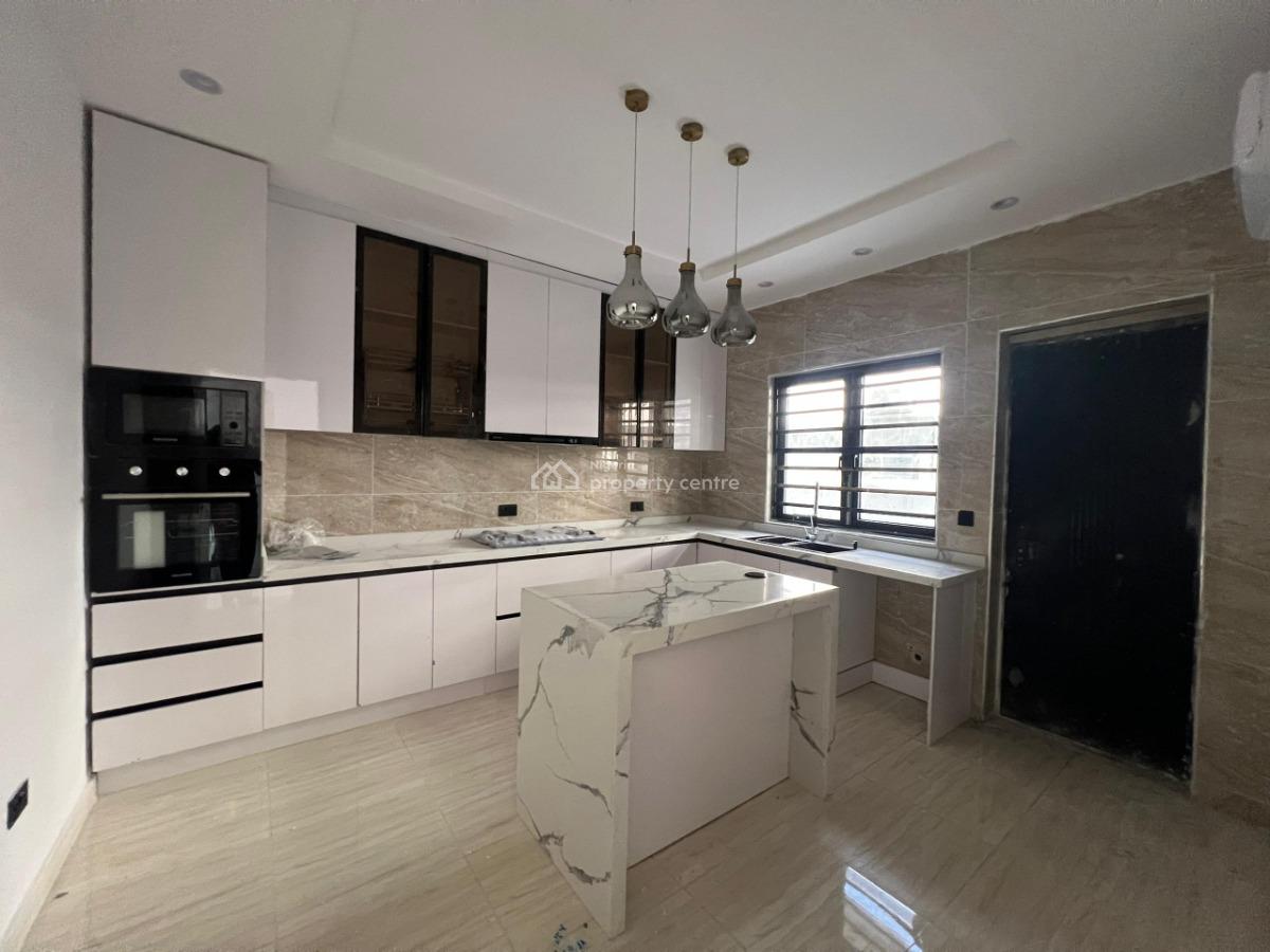 3 Bedroom Maisonette with a Room Boys Quarter, Lekki Phase 1, Lekki, Lagos, Terraced Duplex for Sale