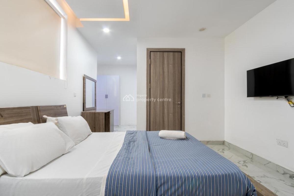 Serene 2 Bedroom Maisonette with Ps5, Pool and Gym, Lekki Phase 1, Lekki, Lagos, Flat / Apartment Short Let