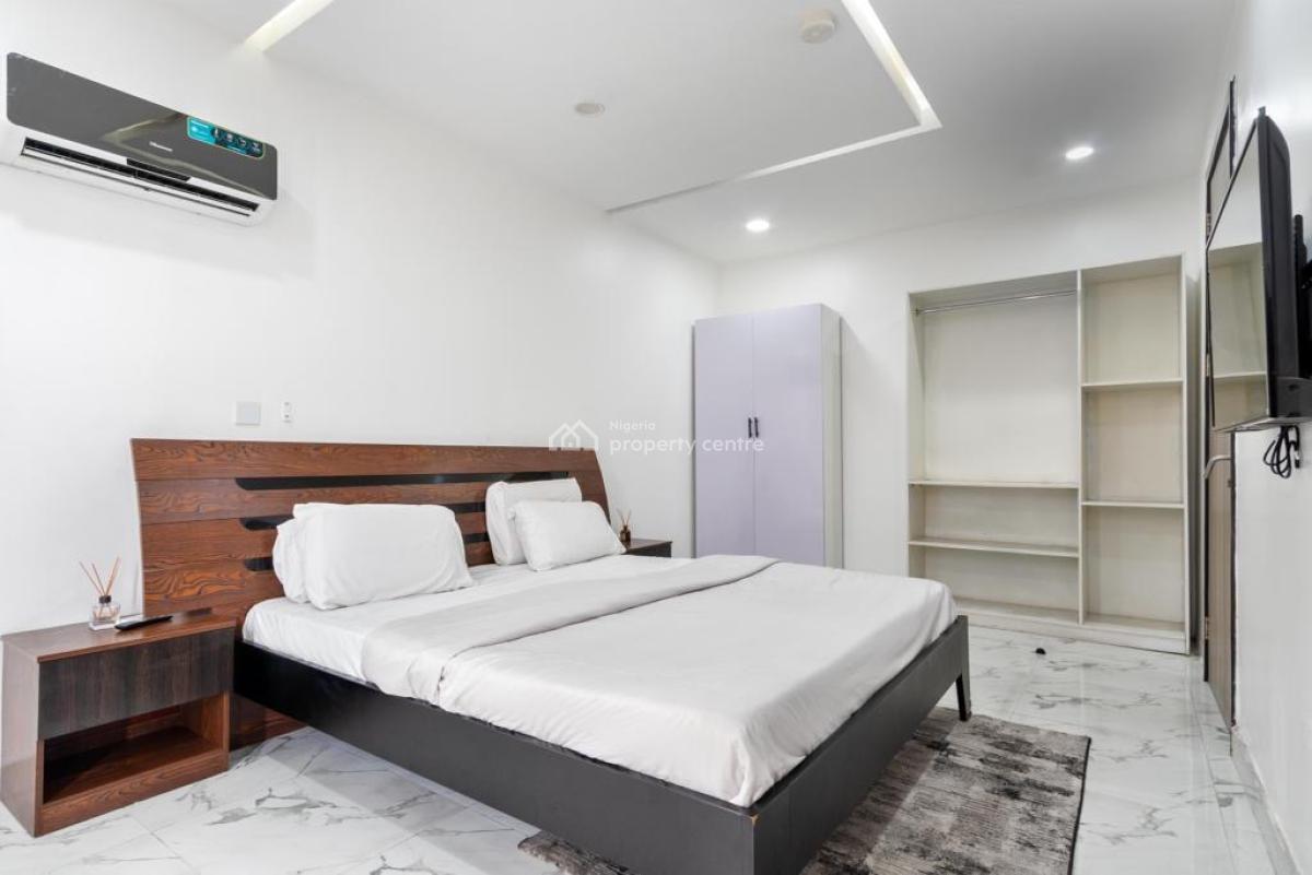 Serene 2 Bedroom Maisonette with Ps5, Pool and Gym, Lekki Phase 1, Lekki, Lagos, Flat / Apartment Short Let