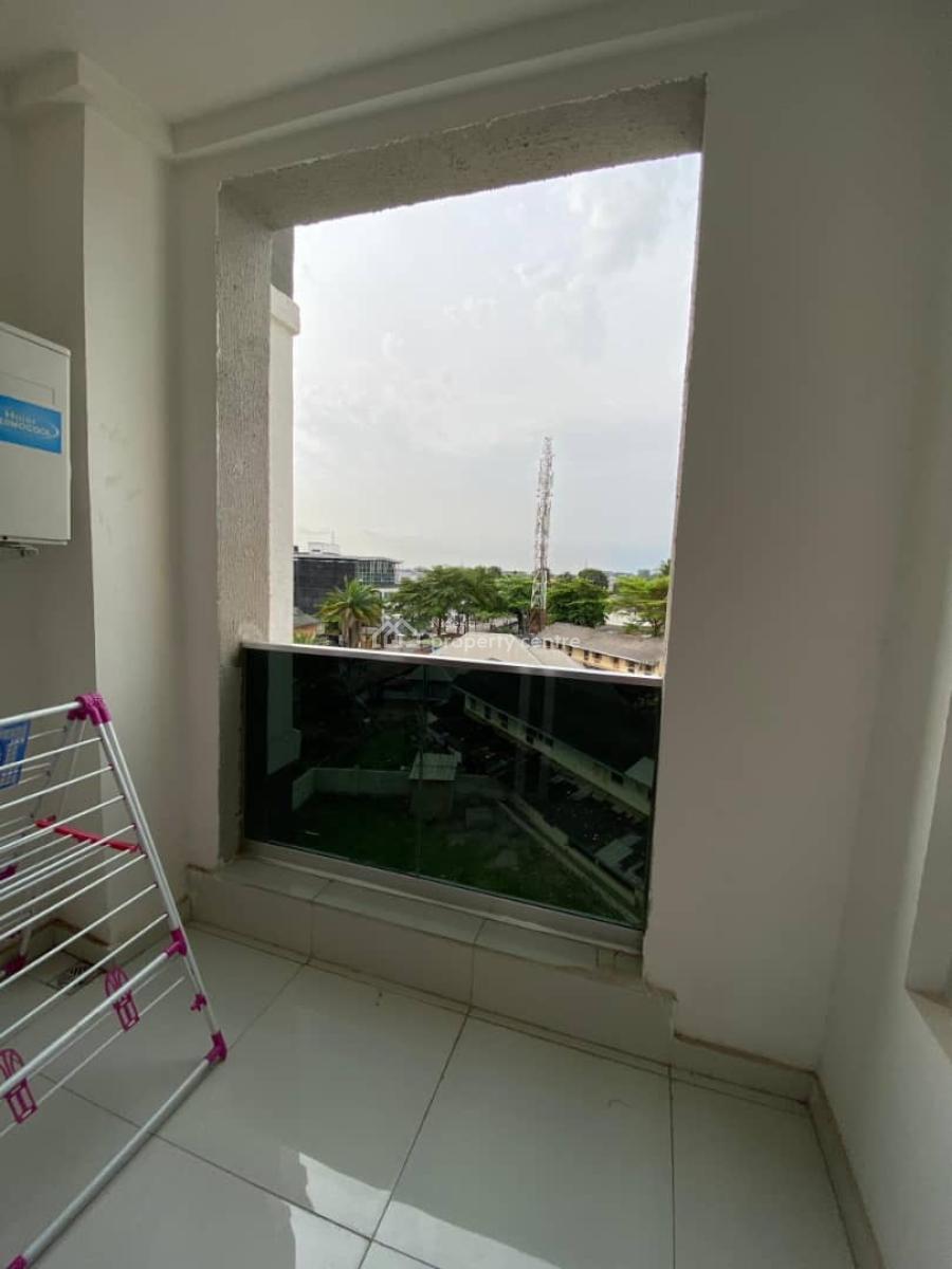 1 Bedroom Maisonette with Wine Bar, Pool and Gym, Lekki Phase 1, Lekki, Lagos, Flat / Apartment Short Let
