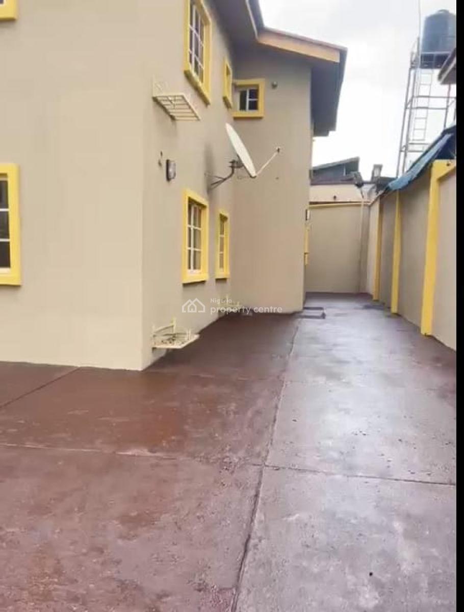 a 5 Bedroom Duplex with a Bq, Magodo Shangisha Gra, Gra Phase 2, Magodo, Lagos, Detached Duplex for Rent