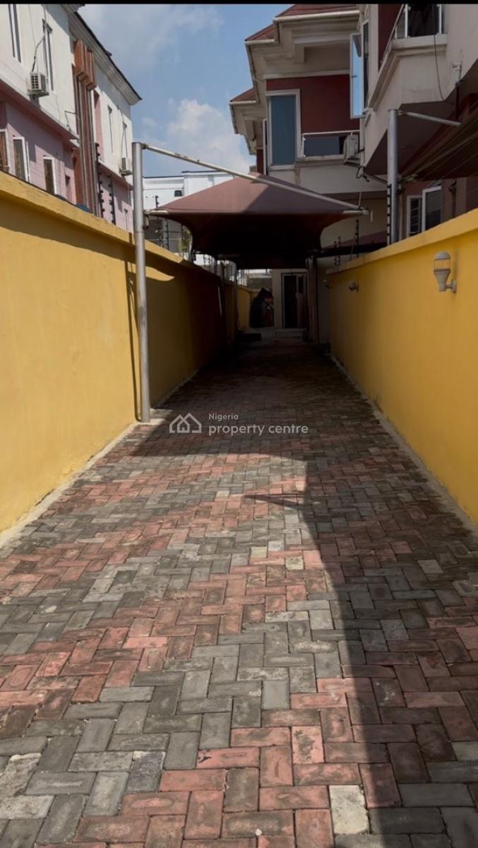 4 Bedroom Semi Detached with a Bq, Chevron, Lekki, Lagos, Semi-detached Duplex for Sale