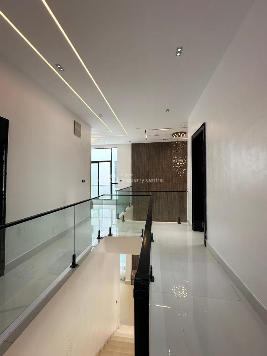 Outstanding Spacious 5 Bedroom Detached Duplex with Bq, Pool, Vgc, Lekki, Lagos, Detached Duplex for Sale
