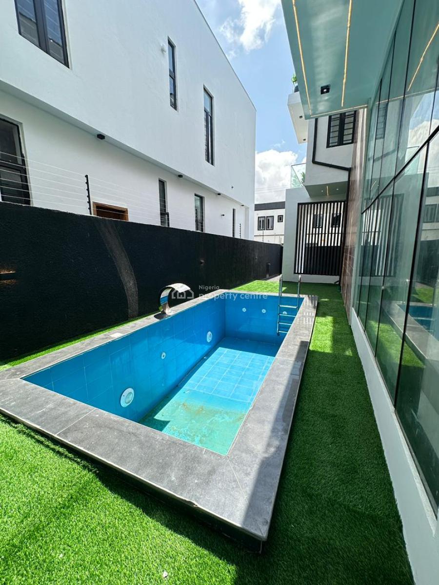 Outstanding Spacious 5 Bedroom Detached Duplex with Bq, Pool, Vgc, Lekki, Lagos, Detached Duplex for Sale