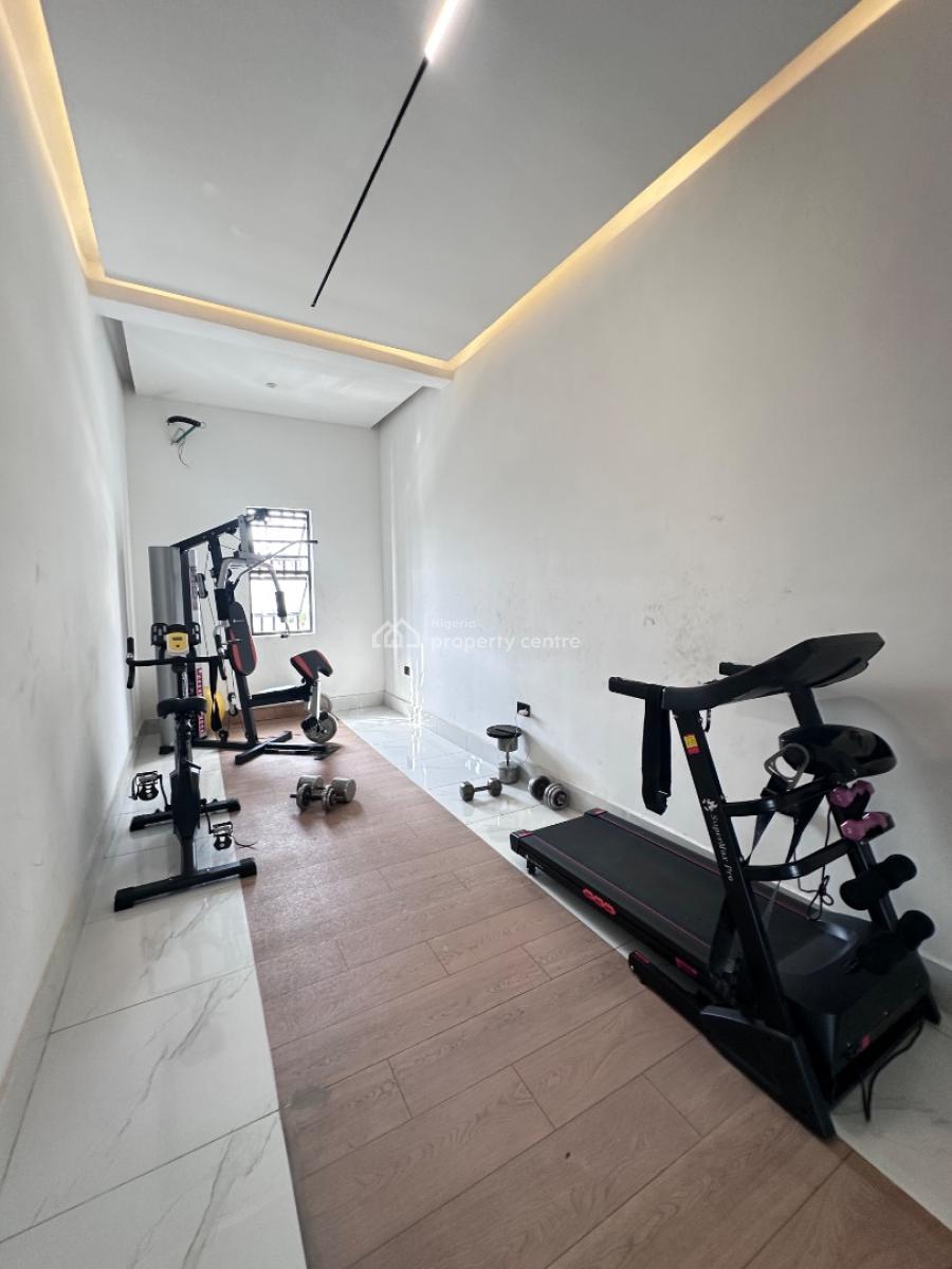 2  Bedroom Apartment with Pool  and Gym, Lekki Phase 1, Lekki, Lagos, Flat / Apartment for Rent