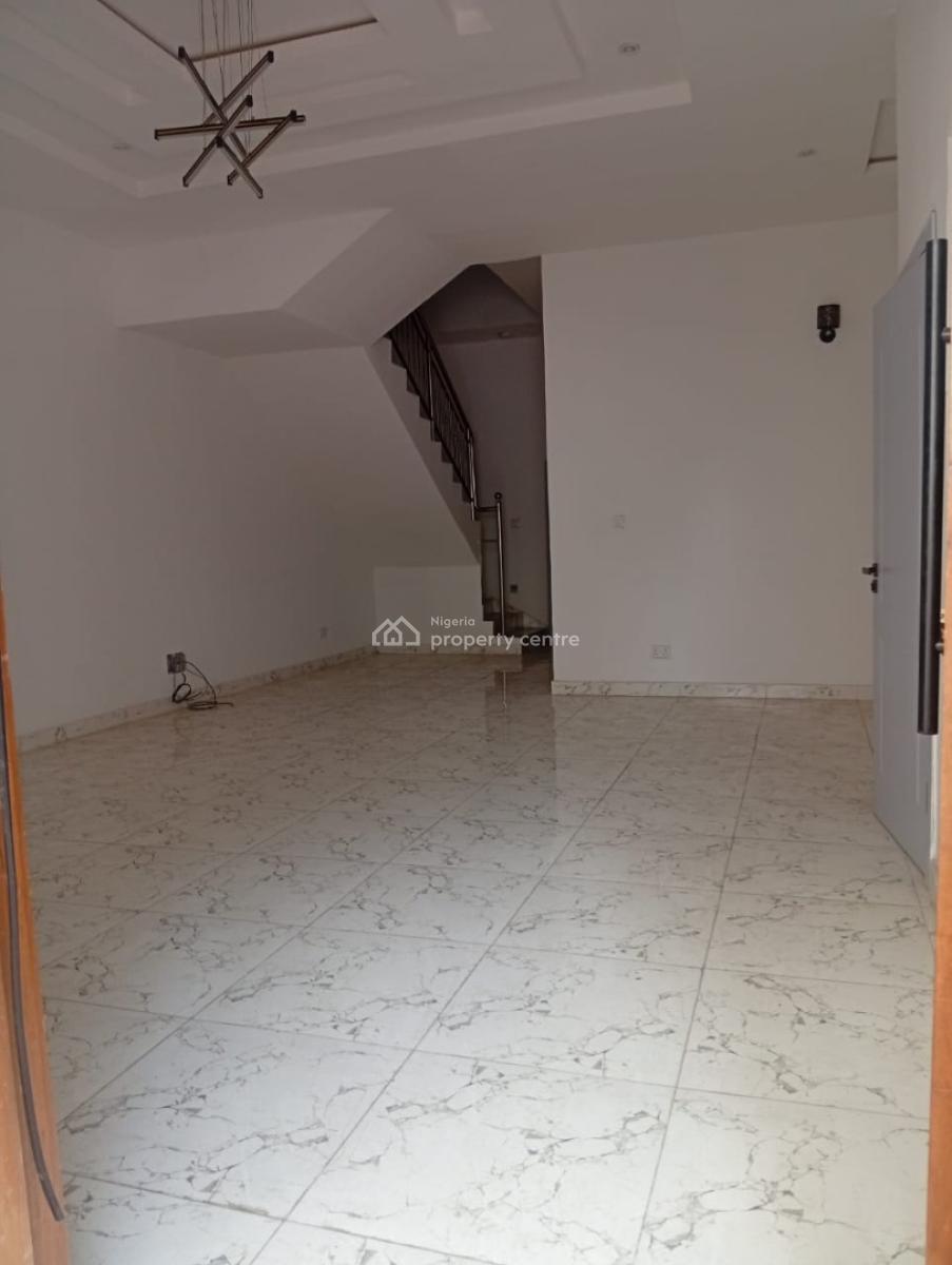 New Spacious   4bed Semidetached with Bq in a Secure Estate Flood Free, Chevron Toll Gate, Lekki, Lagos, Semi-detached Duplex for Sale