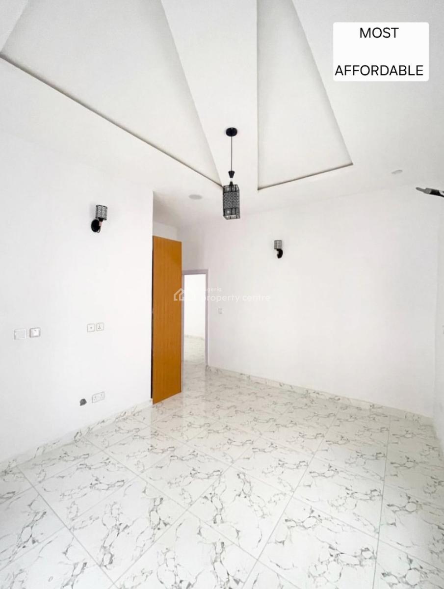 New Spacious   4bed Semidetached with Bq in a Secure Estate Flood Free, Chevron Toll Gate, Lekki, Lagos, Semi-detached Duplex for Sale