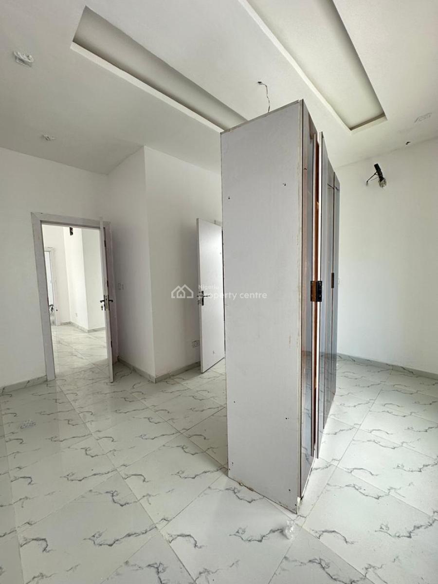 Well-built Spacious 4 Bedroom Fully Detached Duplex + Bq, Pool, Chevron, Lekki, Lagos, Detached Duplex for Sale