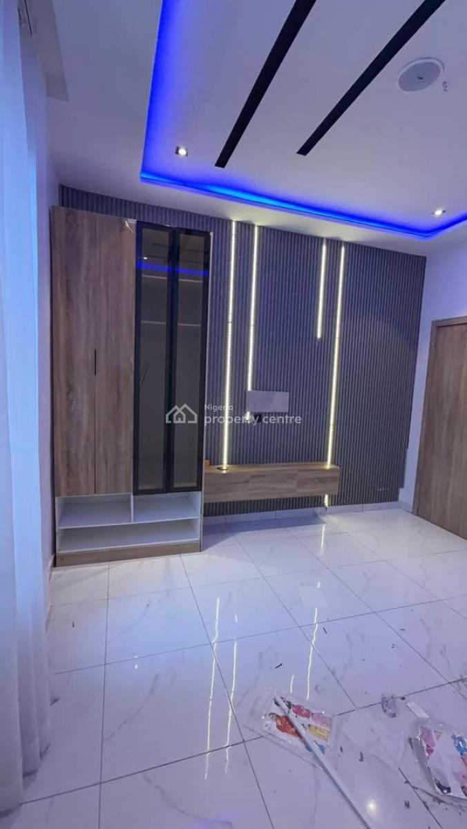 Nicely Built 2 Bedroom Flat, Ikate, Lekki, Lagos, Flat / Apartment for Rent