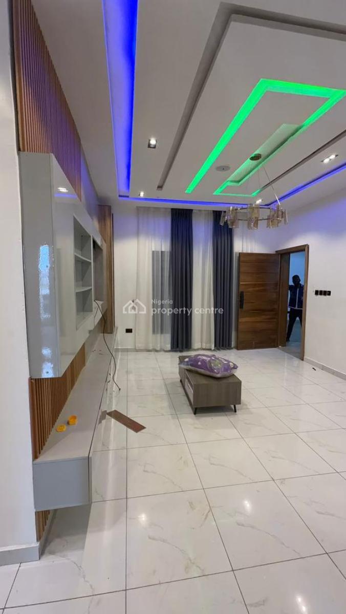 Nicely Built 2 Bedroom Flat, Ikate, Lekki, Lagos, Flat / Apartment for Rent