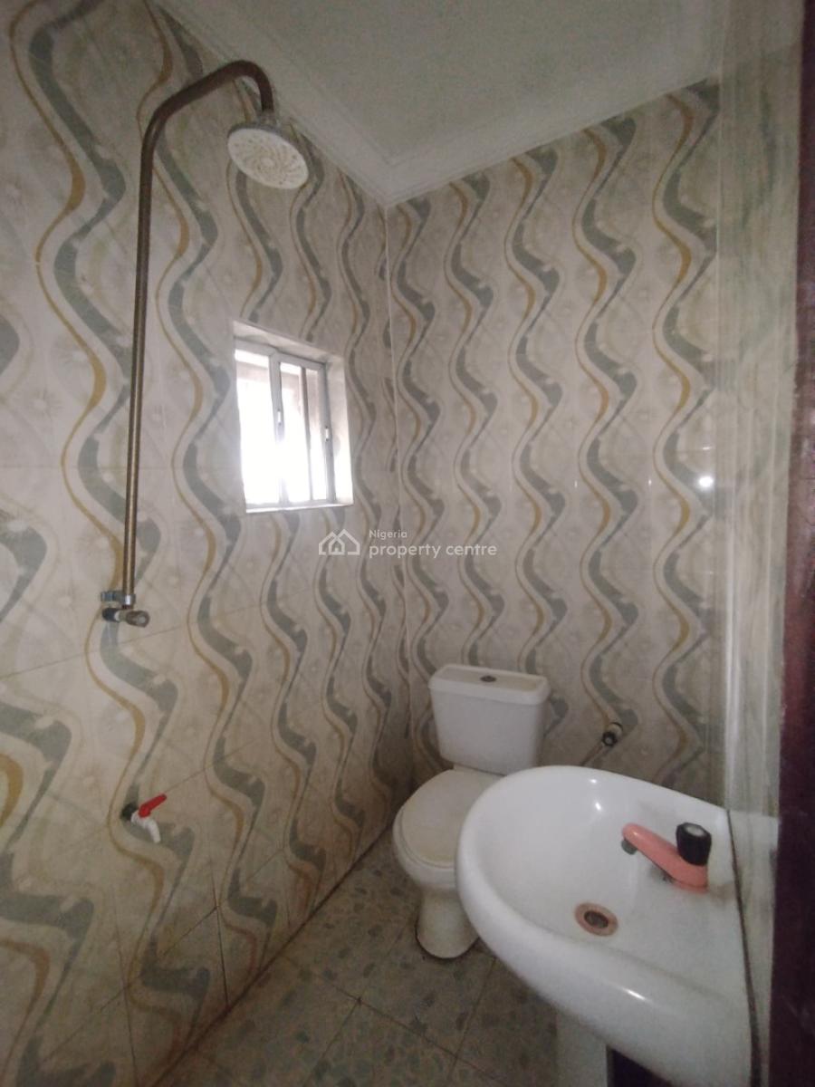 2 Bedroom Upstairs Is Available, Seaside Estate, Badore, Ajah, Lagos, Flat / Apartment for Rent