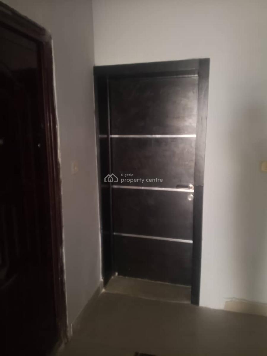 Four Bedroom Duplex, Lekki Phase 1, Lekki, Lagos, Flat / Apartment for Rent