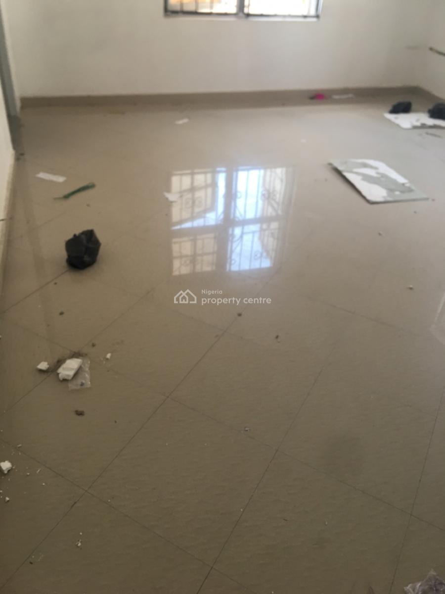 a Room and Parlour Self Contain Upstairs, Lekki Phase 1, Lekki, Lagos, Mini Flat (room and Parlour) for Rent