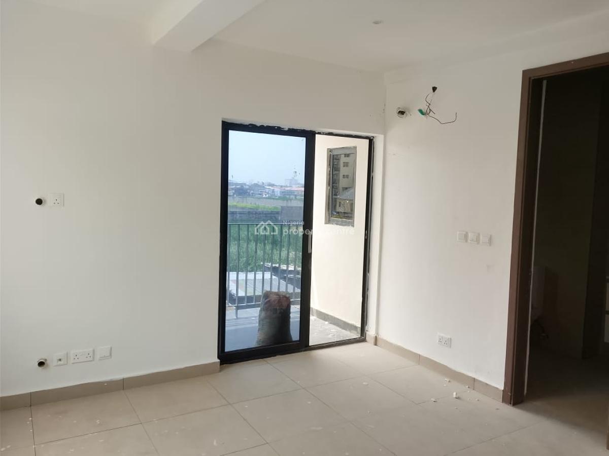 Luxury 2-bedroom Apartment with Bq, Off Freedom Way, Lekki Phase 1, Lekki, Lagos, Flat / Apartment for Rent