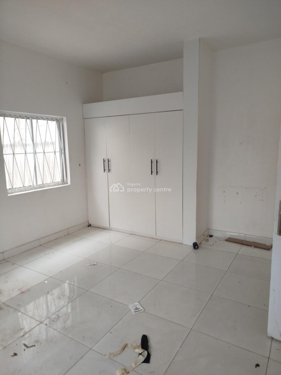 Lovely Two Bedroom Apartment, Off Amino Kano Crescent, Wuse 2, Abuja, Flat / Apartment for Rent