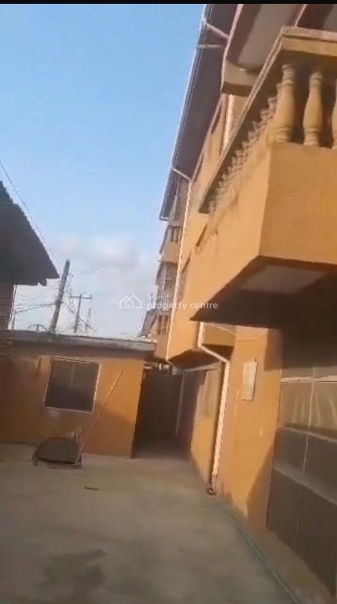 Standard Duplex and Apartment in a Full Plot, Surulere, Lagos, House for Sale