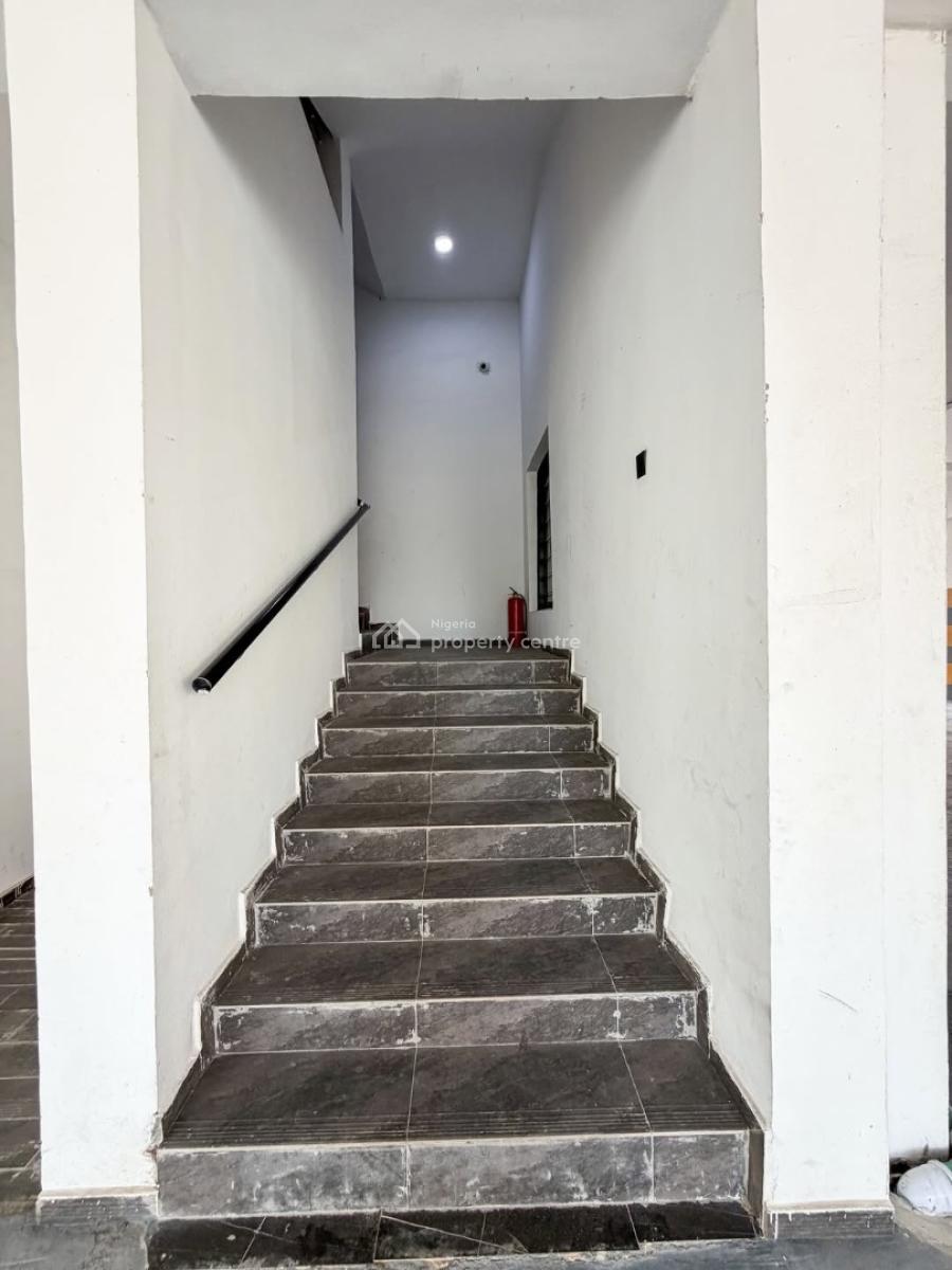 2 Bedroom Apartment, Ologolo, Lekki, Lagos, Block of Flats for Sale