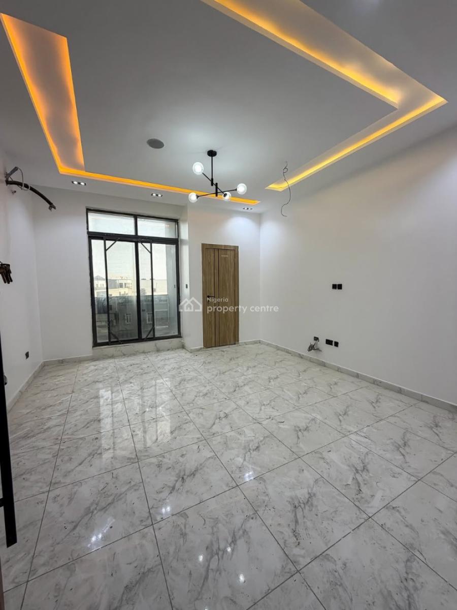 2 Bedroom Apartment, Ologolo, Lekki, Lagos, Block of Flats for Sale