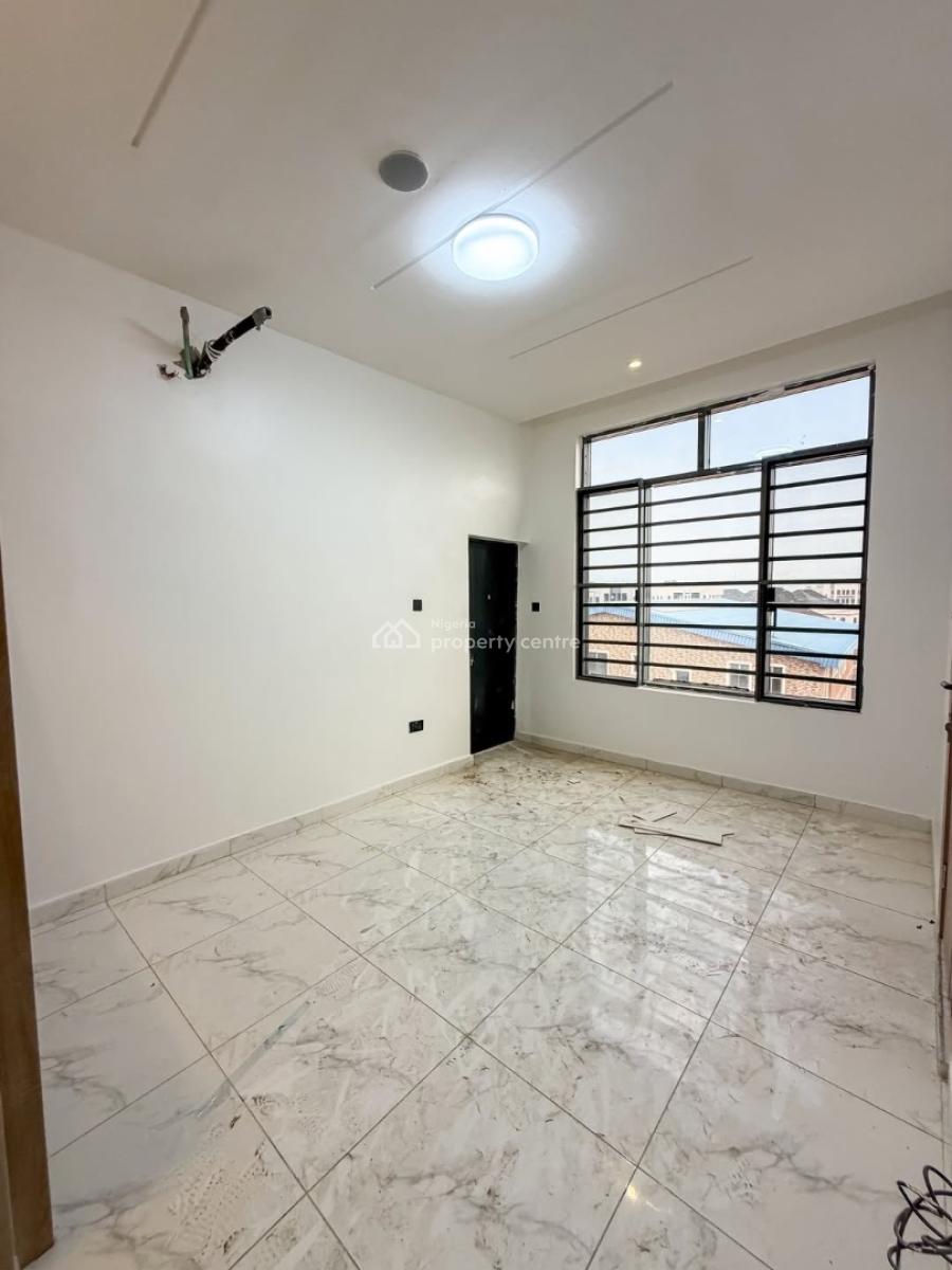 2 Bedroom Apartment, Ologolo, Lekki, Lagos, Block of Flats for Sale