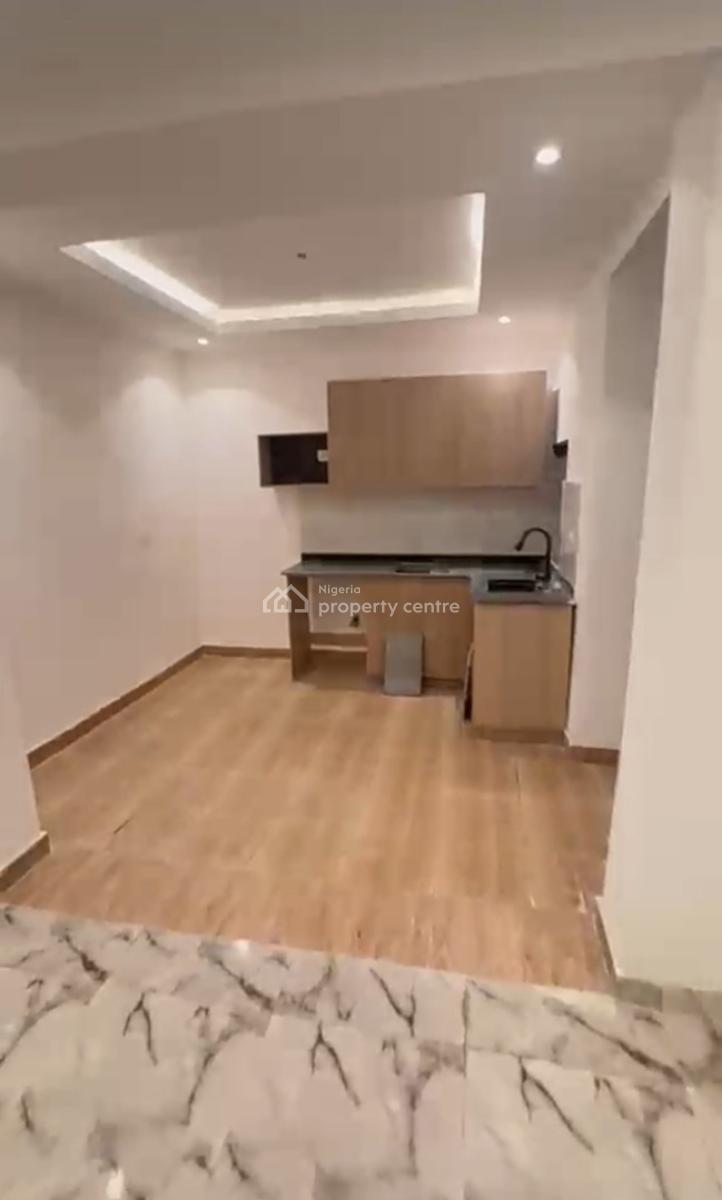 Standard 1-bedroom Mini-flat, Ikota Villa Estate, Lekki, Lagos, Mini Flat (room and Parlour) for Rent