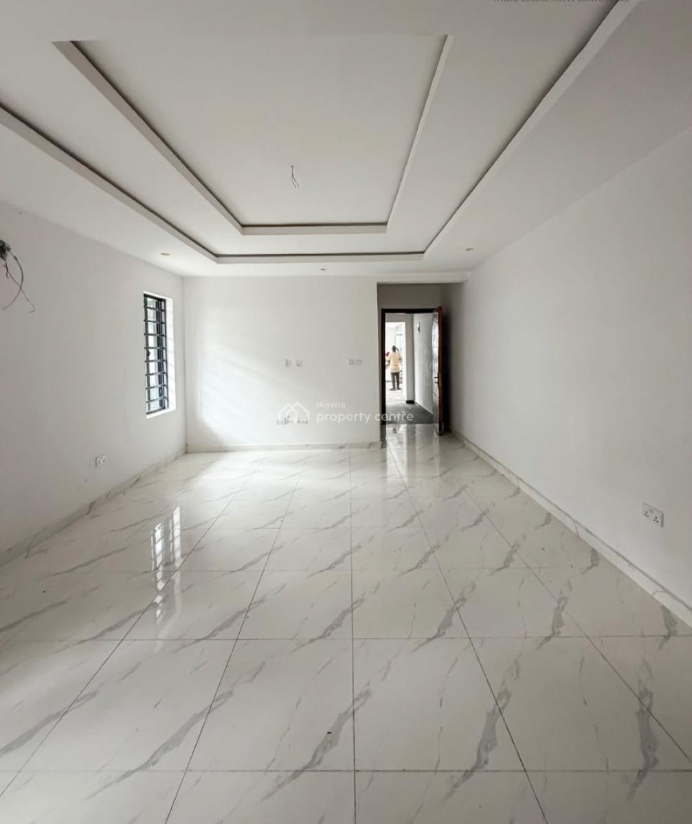 2 Bedroom Apartment, Ologolo, Lekki, Lagos, Block of Flats for Sale
