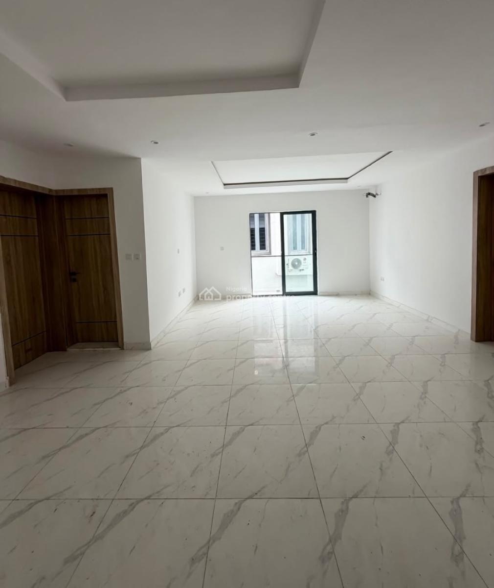 2 Bedroom Apartment, Ologolo, Lekki, Lagos, Block of Flats for Sale