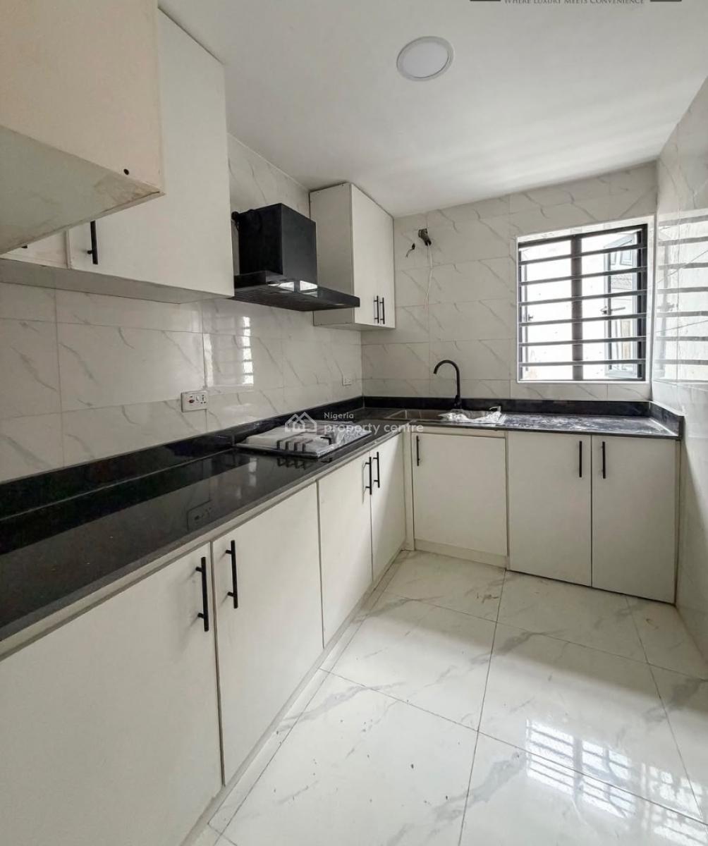 2 Bedroom Apartment, Ologolo, Lekki, Lagos, Block of Flats for Sale