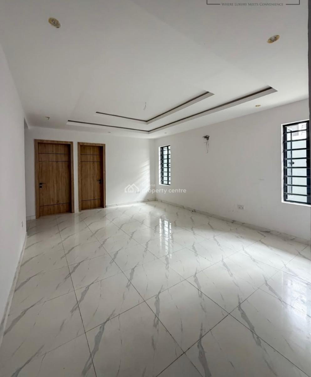 2 Bedroom Apartment, Ologolo, Lekki, Lagos, Block of Flats for Sale