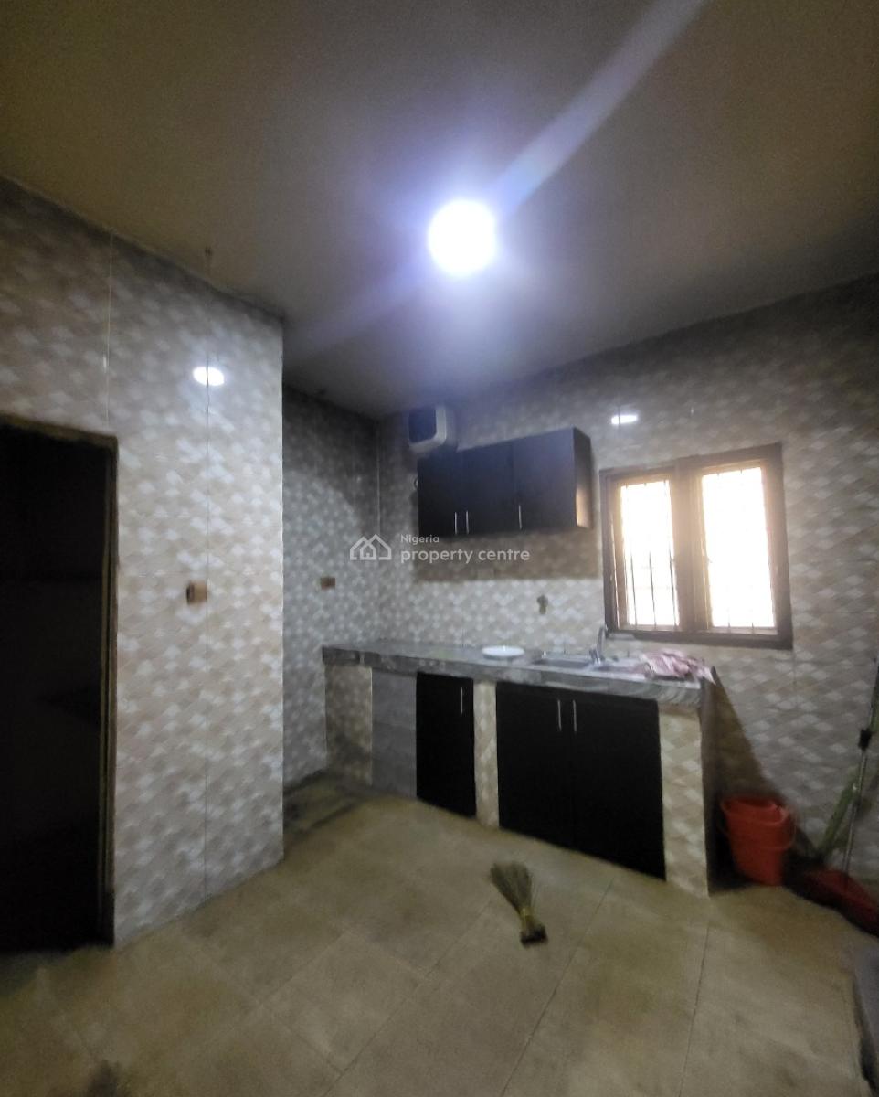 Luxurious Massive 3 Bedroom Flat, By Old Secteriate, Durumi, Abuja, Flat / Apartment for Rent
