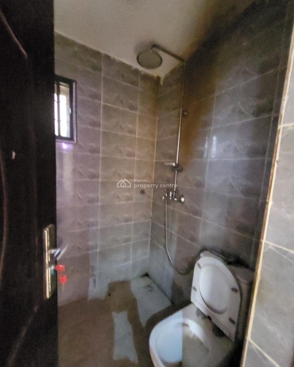 Luxurious Massive 3 Bedroom Flat, By Old Secteriate, Durumi, Abuja, Flat / Apartment for Rent