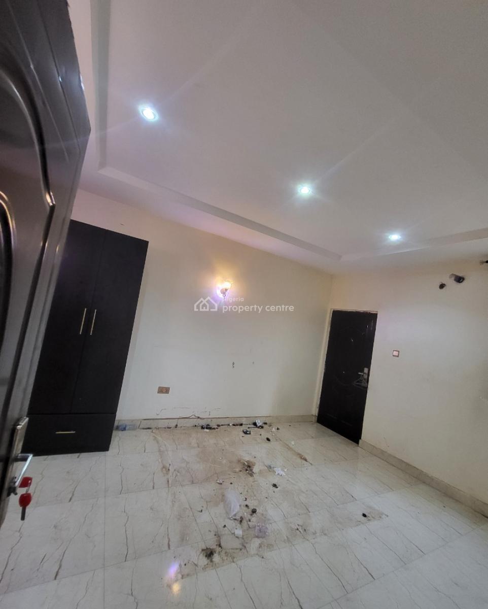 Luxurious Massive 3 Bedroom Flat, By Old Secteriate, Durumi, Abuja, Flat / Apartment for Rent