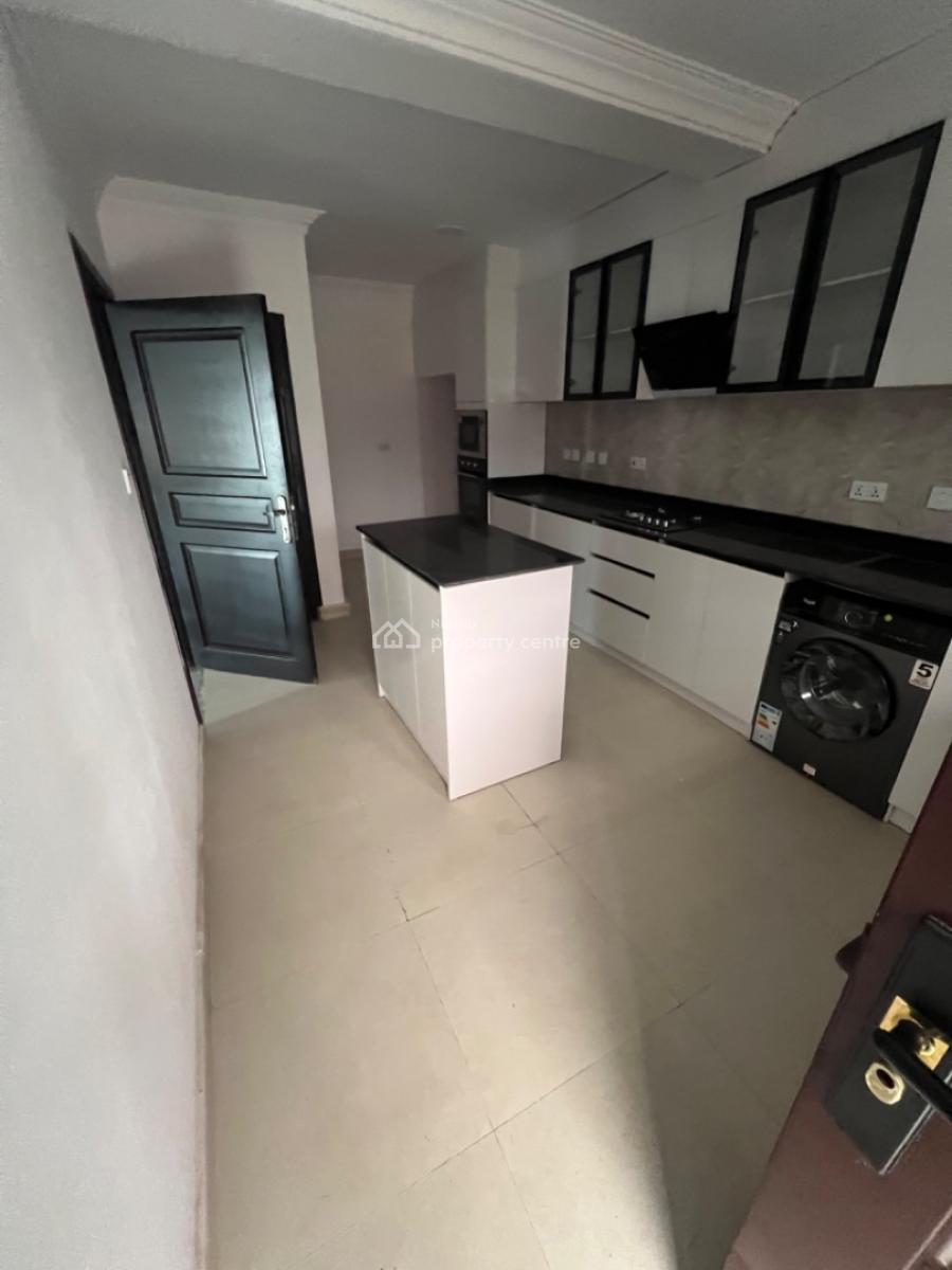 Super Clean and Spacious 5-bedroom Semi-detached House with 2-room Bq, Lekki Phase 1, Lekki, Lagos, House for Rent