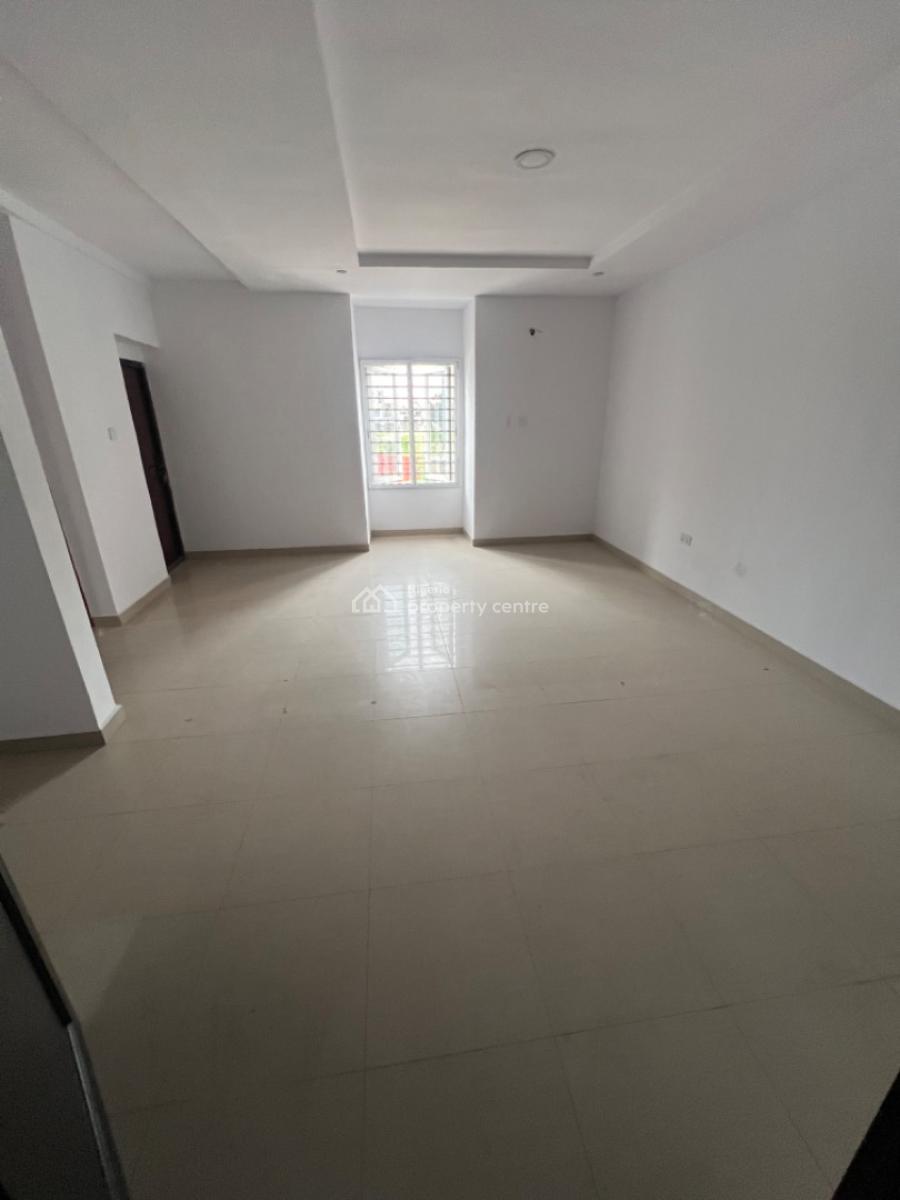 Super Clean and Spacious 5-bedroom Semi-detached House with 2-room Bq, Lekki Phase 1, Lekki, Lagos, House for Rent