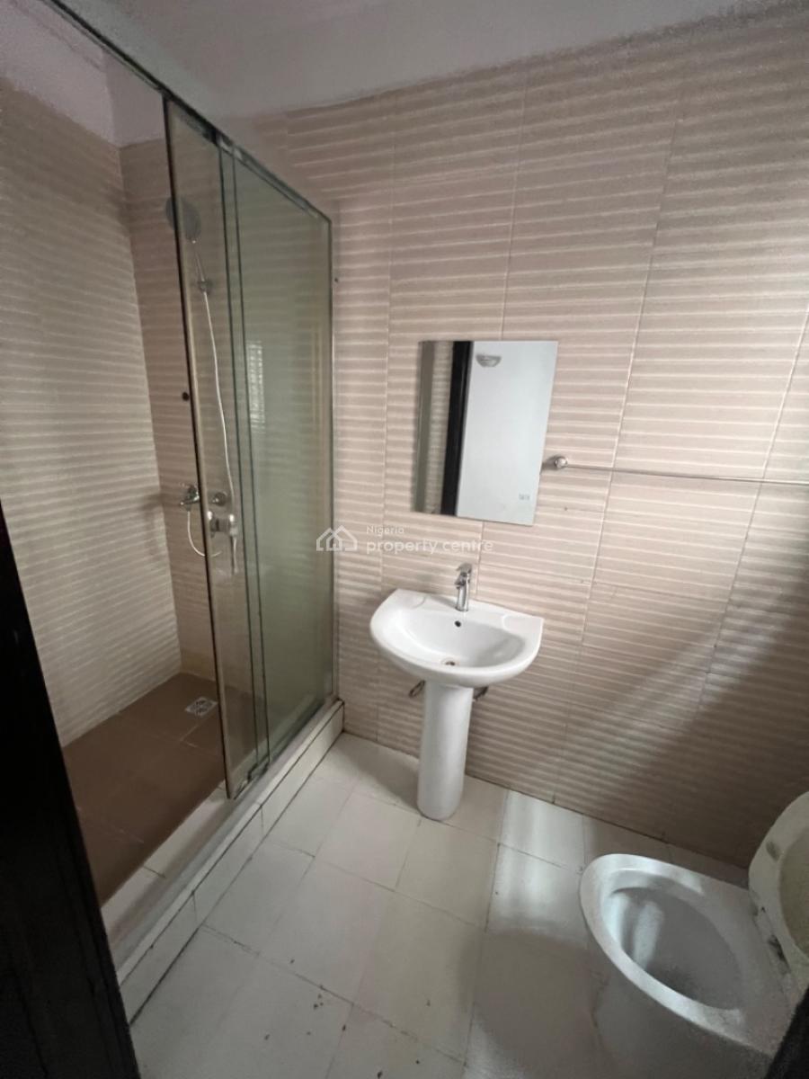 Super Clean and Spacious 5-bedroom Semi-detached House with 2-room Bq, Lekki Phase 1, Lekki, Lagos, House for Rent