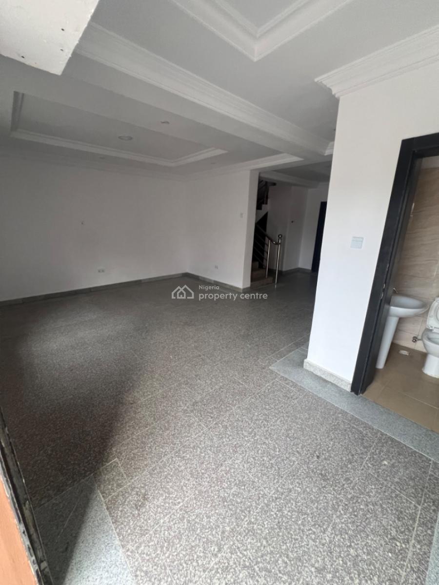 Super Clean and Spacious 5-bedroom Semi-detached House with 2-room Bq, Lekki Phase 1, Lekki, Lagos, House for Rent