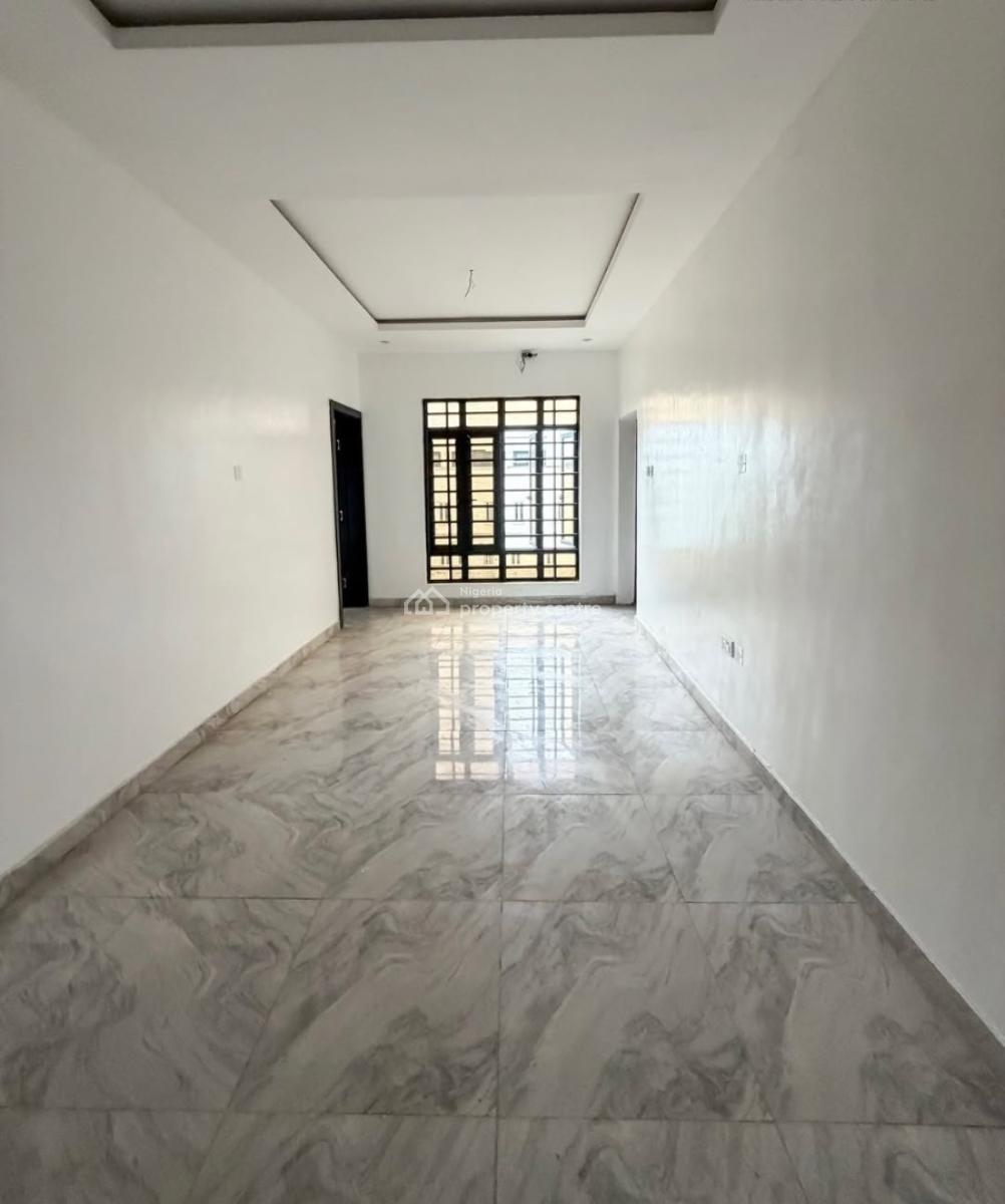 2 Bedroom Apartment, Ologolo, Lekki, Lagos, Block of Flats for Sale