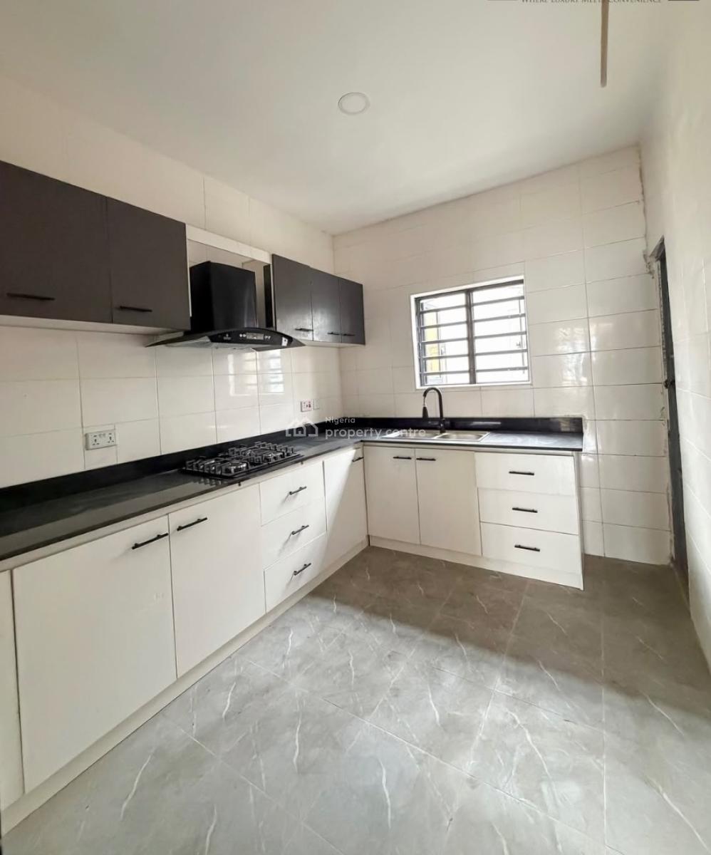 2 Bedroom Apartment, Ologolo, Lekki, Lagos, Block of Flats for Sale
