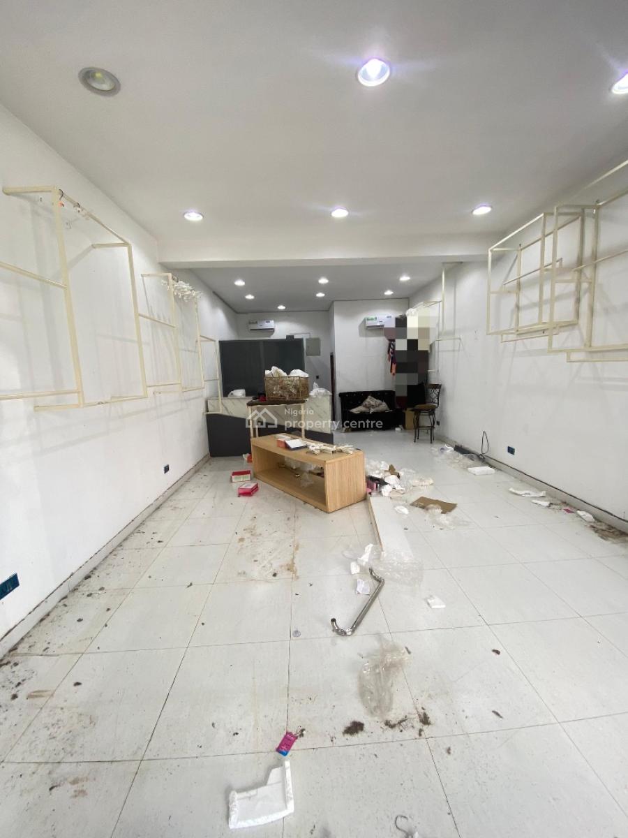 Beautiful Spacious Shop Space Available, Lekki Phase 1, Lekki, Lagos, Plaza / Complex / Mall for Rent