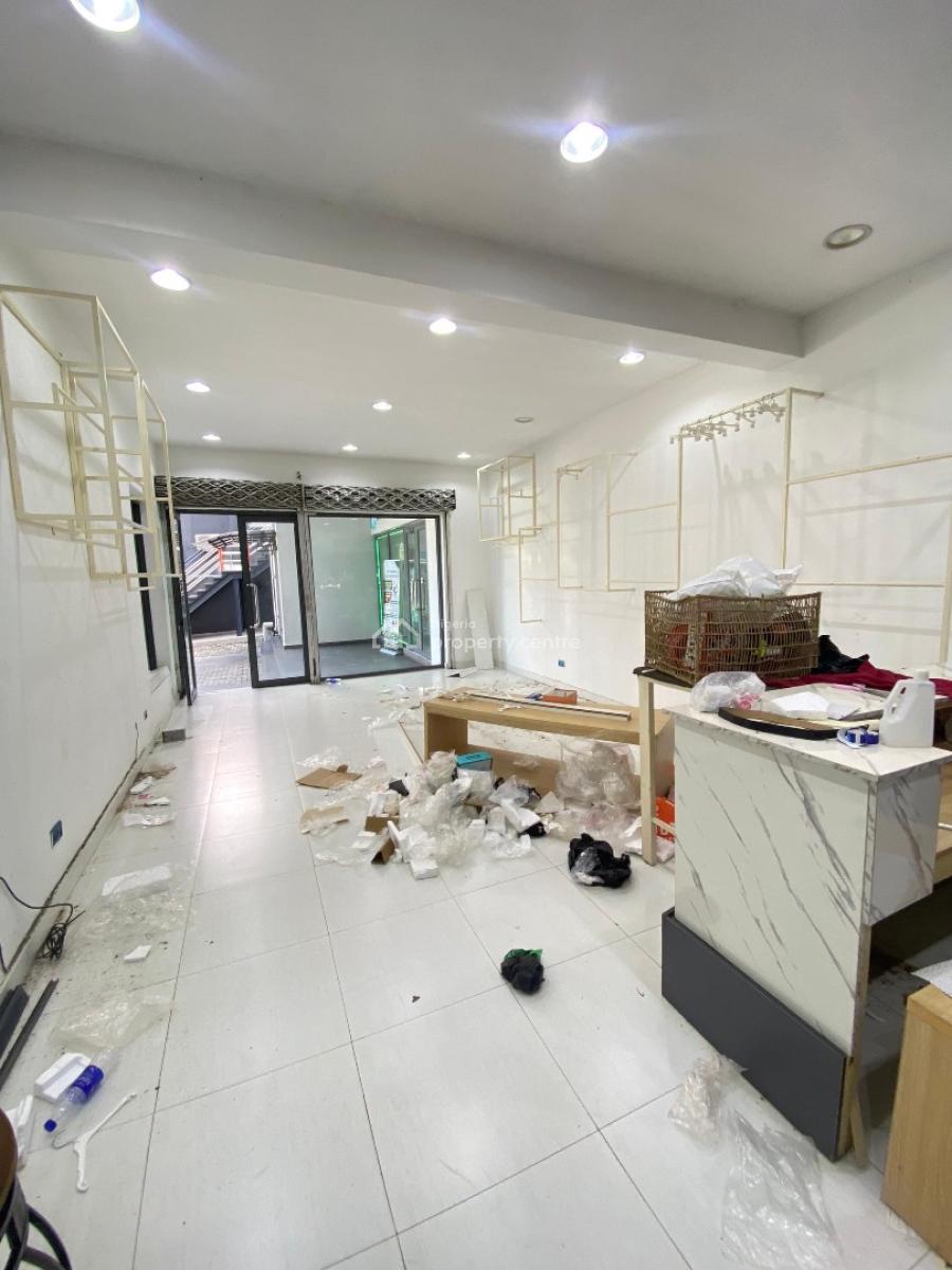 Beautiful Spacious Shop Space Available, Lekki Phase 1, Lekki, Lagos, Plaza / Complex / Mall for Rent