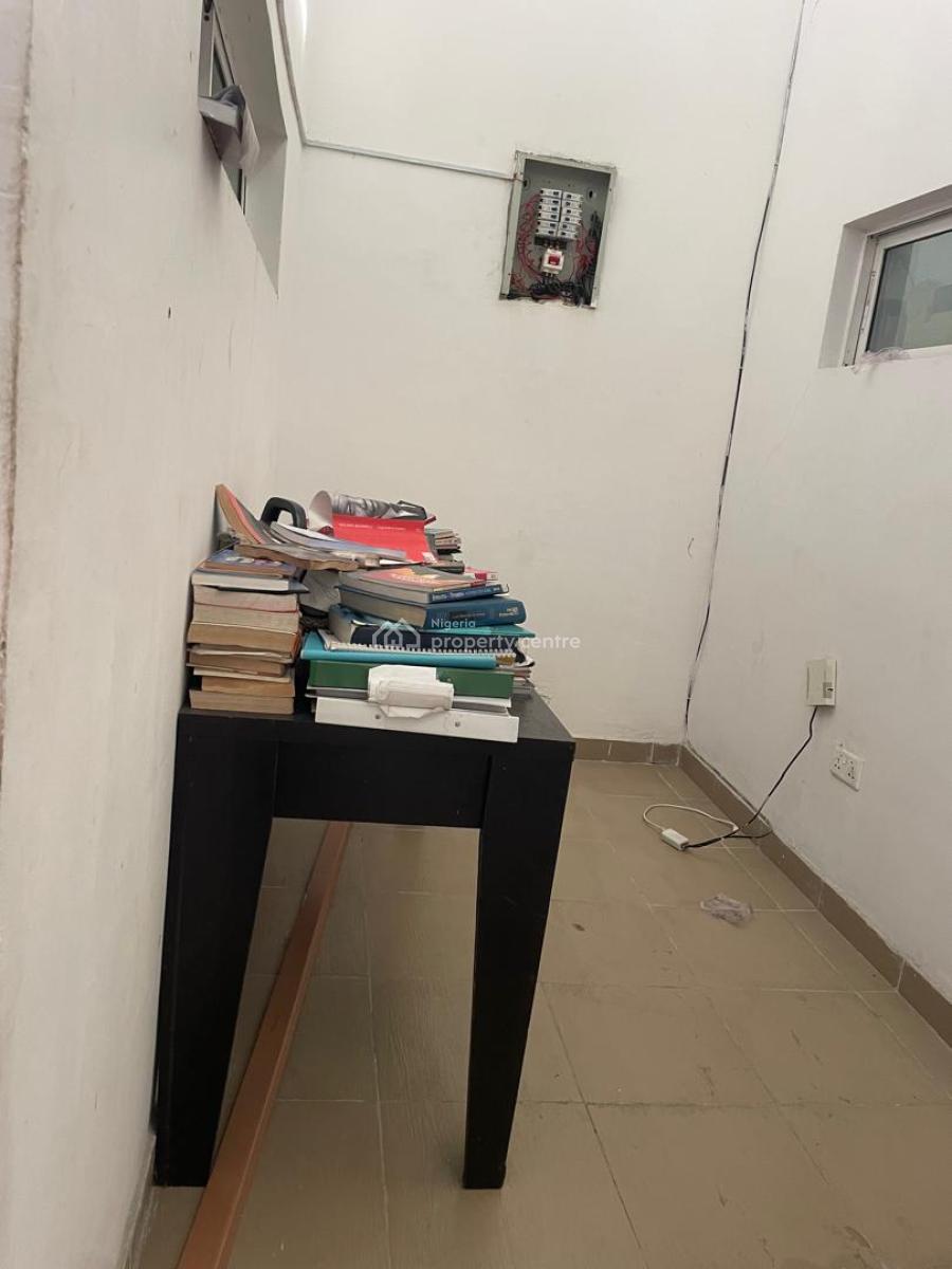 Nice 4 Bedrooms Terrace Duplex, Chevron, Lekki, Lagos, Terraced Duplex for Sale