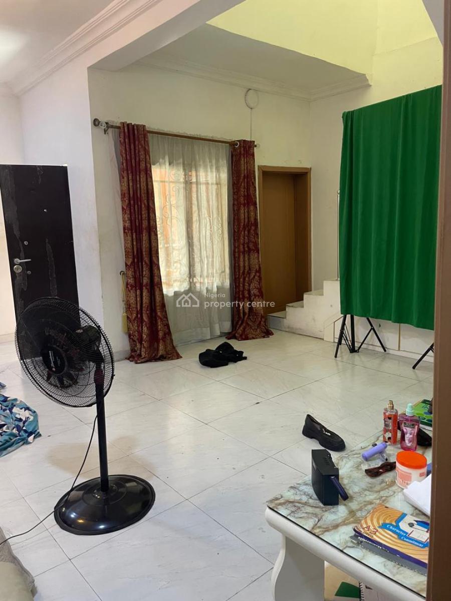Nice 4 Bedrooms Terrace Duplex, Chevron, Lekki, Lagos, Terraced Duplex for Sale