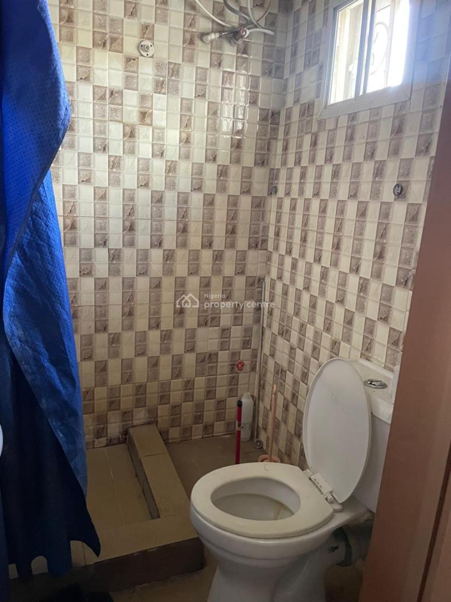 Nice 4 Bedrooms Terrace Duplex, Chevron, Lekki, Lagos, Terraced Duplex for Sale
