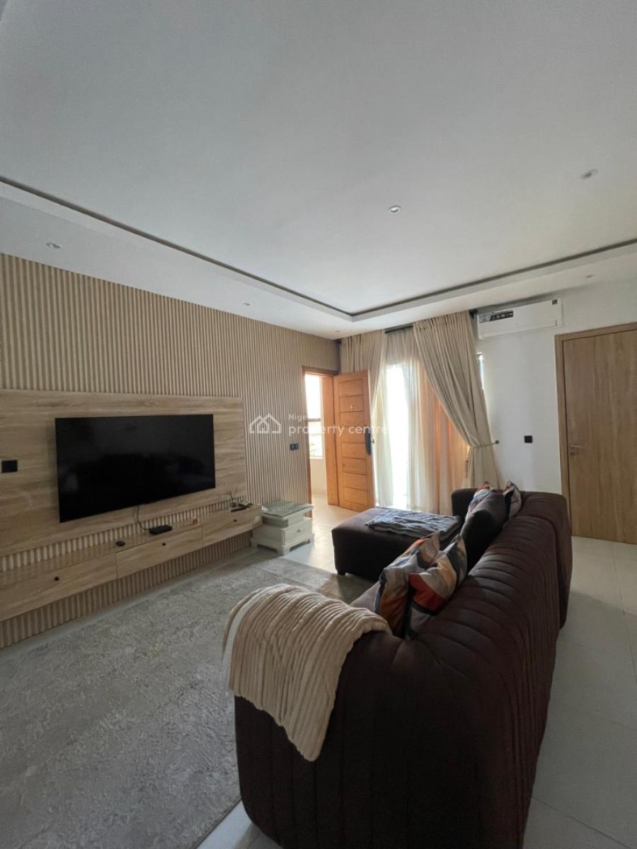 Luxury Fully Furnished 2 Bedroom Apartment with Pool, Gym& 24/7 Power, Lekki Phase 1, Lekki, Lagos, Flat / Apartment for Rent