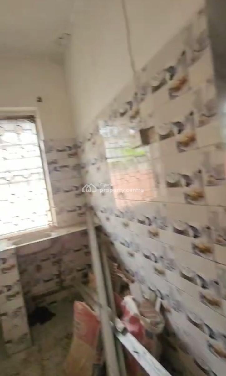 Well Renovated Spacious Ground Floor 4 Bedroom Apartment, Off Akerele & Ogunlana Drive, Surulere, Lagos, Flat / Apartment for Rent