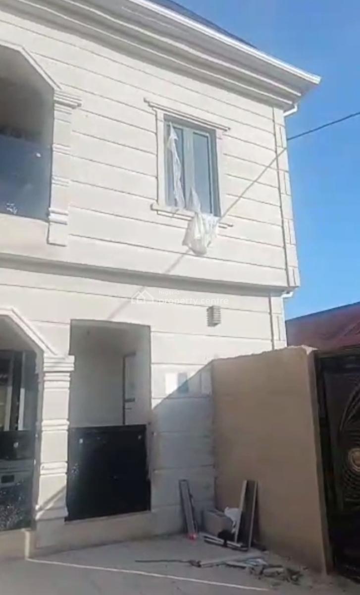Newly Built 5 Bedroom Duplex, Off Akinhanmi Street, Surulere, Lagos, Terraced Duplex for Rent