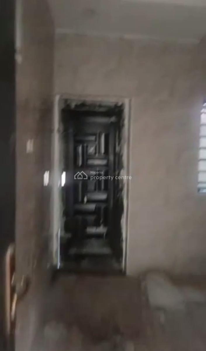 Newly Built 5 Bedroom Duplex, Off Akinhanmi Street, Surulere, Lagos, Terraced Duplex for Rent