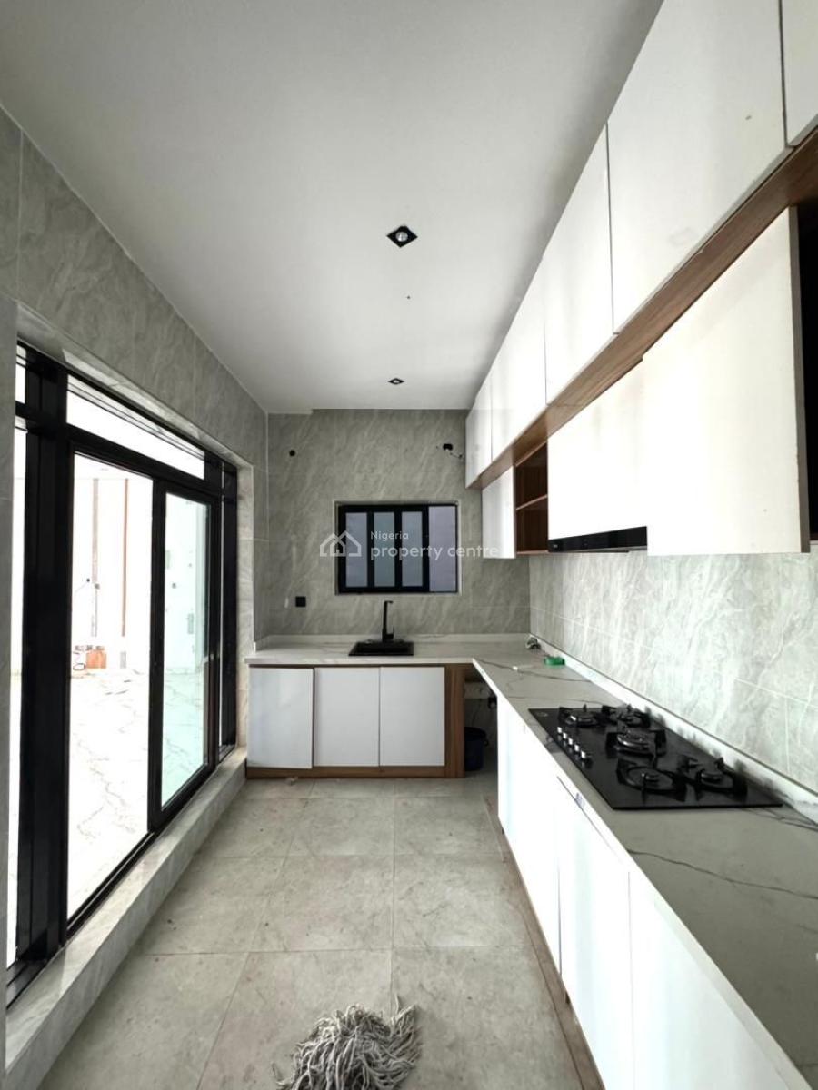 2 Bedroom Apartment with Elevator and Swimming Pool, Ikate, Lekki, Lagos, Flat / Apartment for Rent