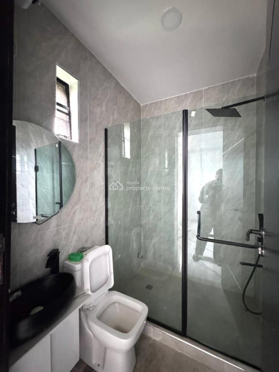 2 Bedroom Apartment with Elevator and Swimming Pool, Ikate, Lekki, Lagos, Flat / Apartment for Rent